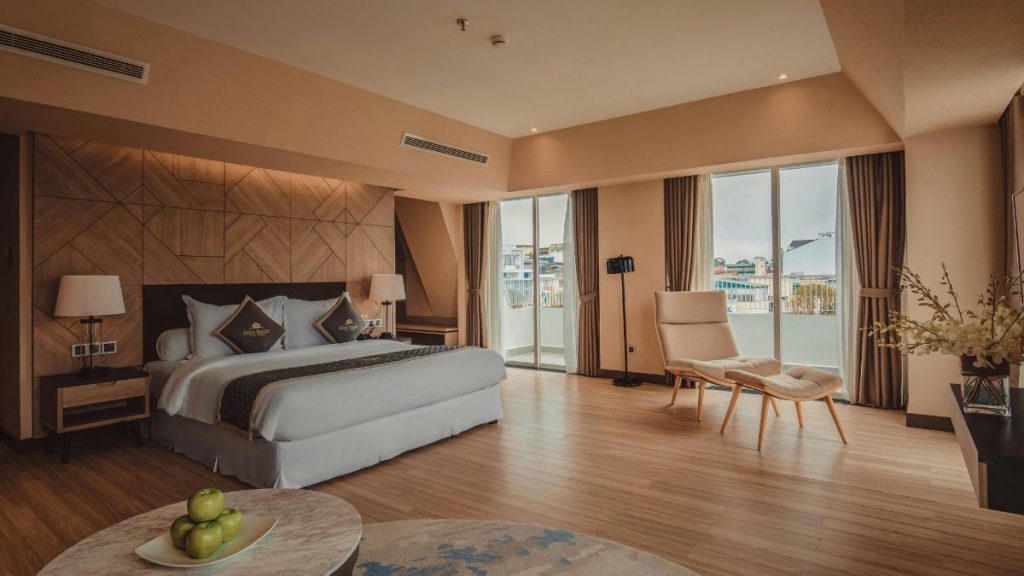 espacio funcional con cortinas