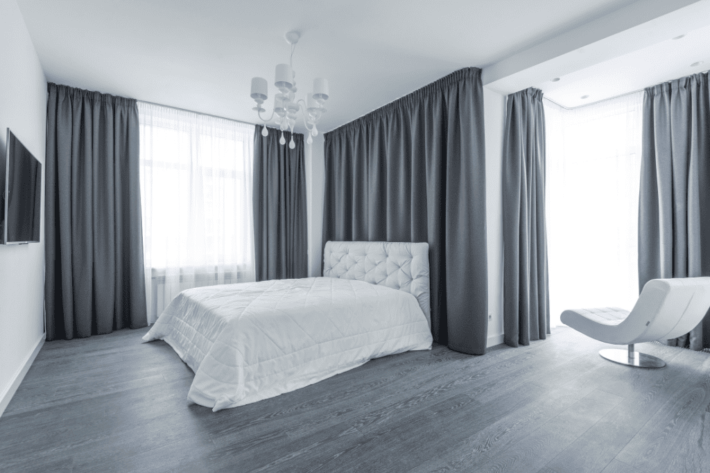 Diseño cortinas a medida para hogares elegantes y luminosos